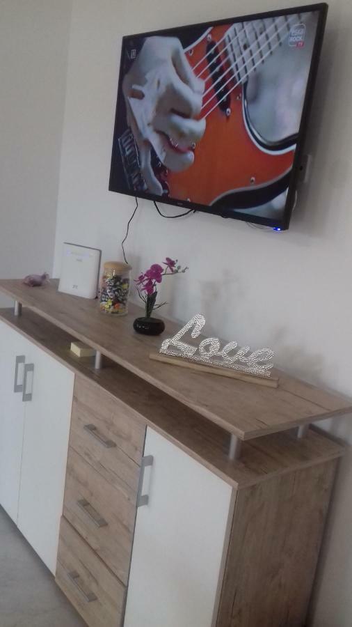 HOLIDAY HOME NORA**** Loznati Cres Esterno foto