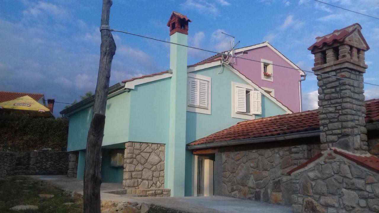 HOLIDAY HOME NORA**** Loznati Cres Esterno foto